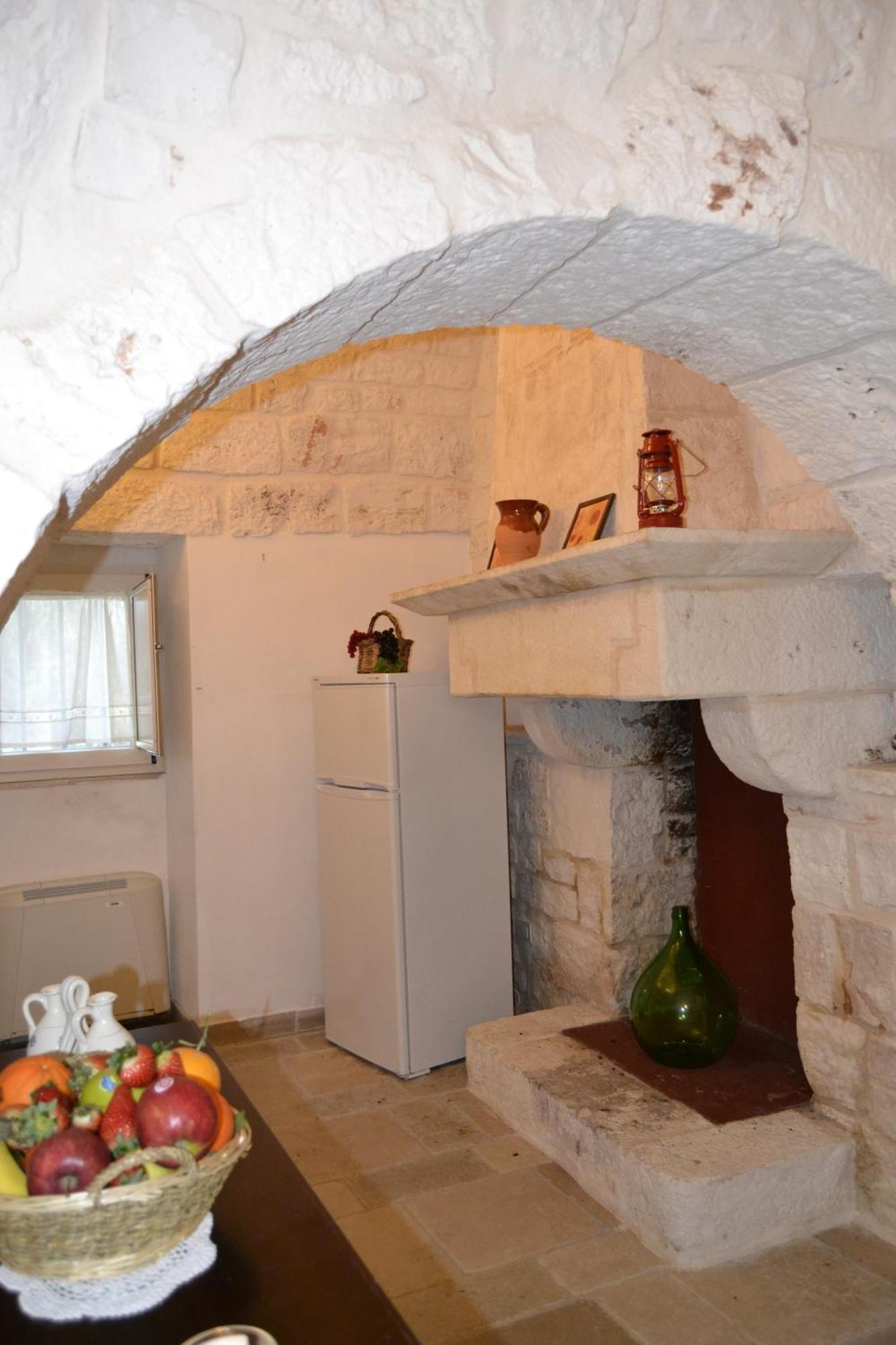 Trullo Amico Villa Cisternino Exterior photo