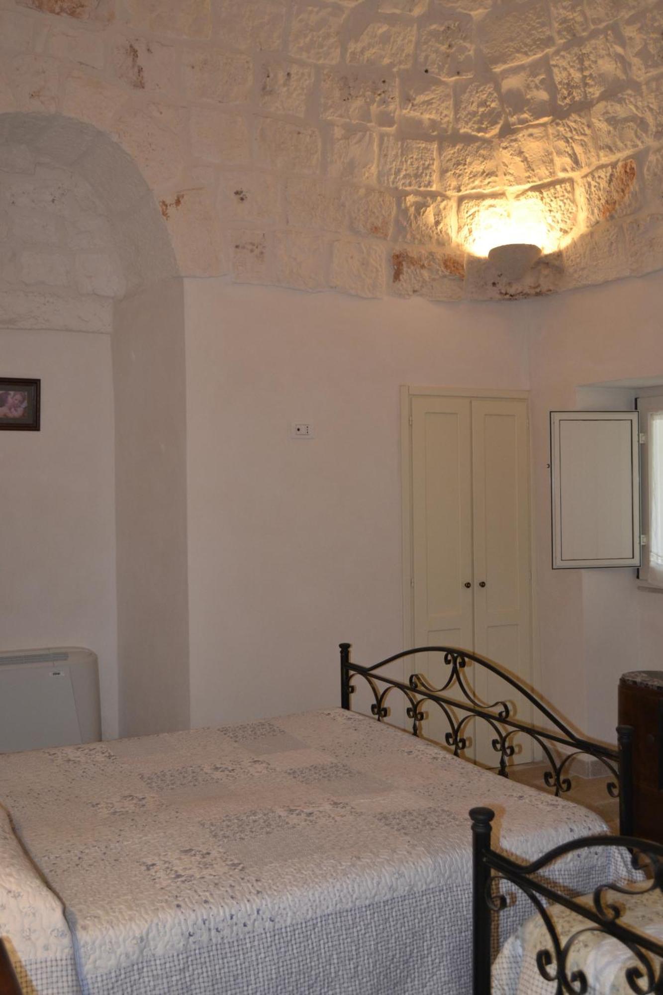 Trullo Amico Villa Cisternino Exterior photo
